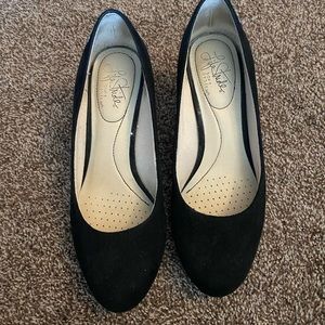 Lifestride black heels